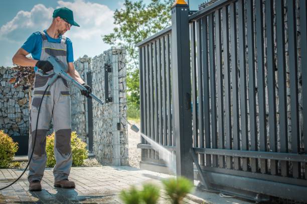Best Gutter Cleaning and Brightening in Denver City, TX